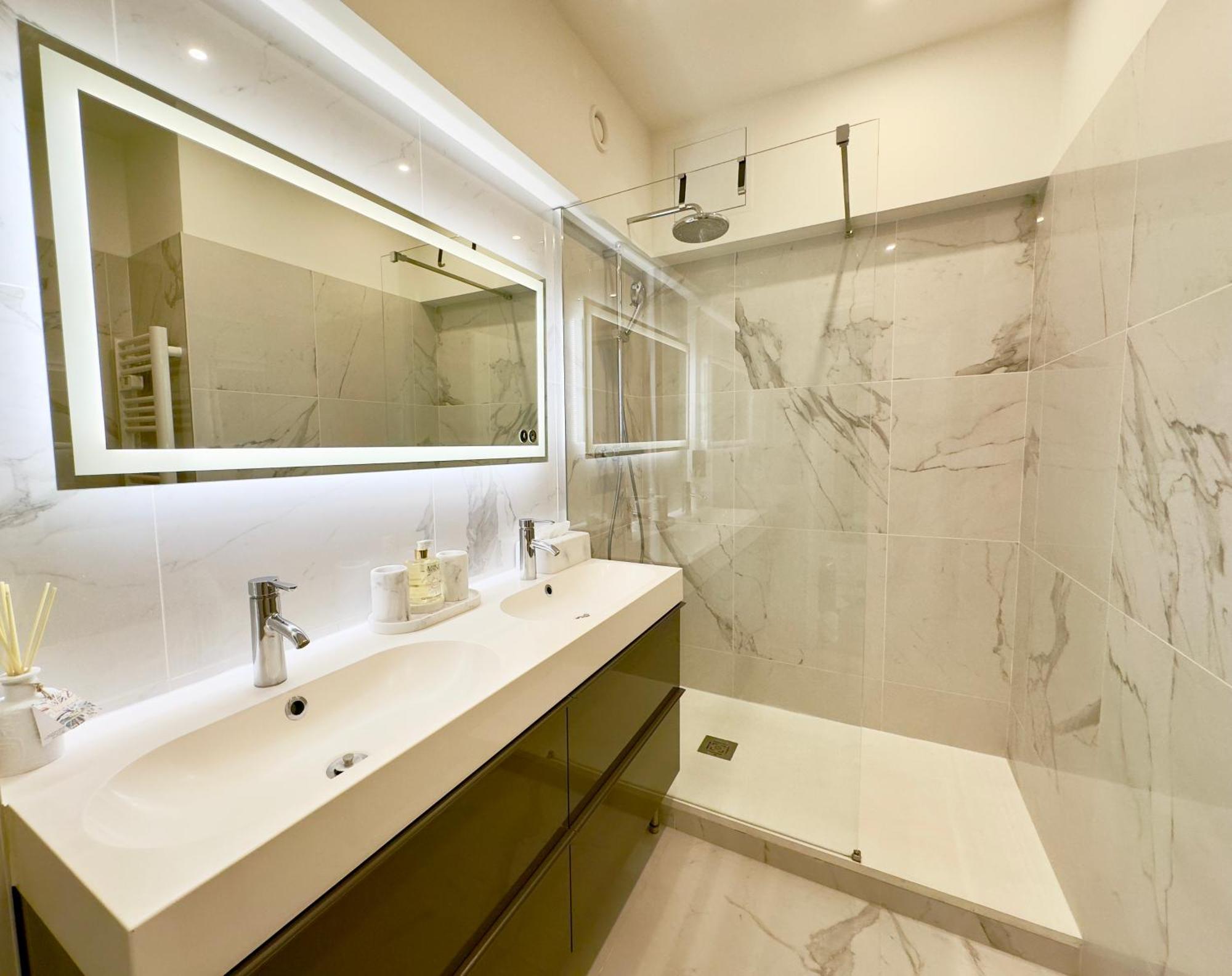 Luxueux 3 Pieces 80M2 - 2Ch - 2 Sdb - 1Mn Beach Croisette Канни Екстер'єр фото